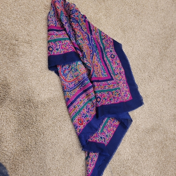 Anthropologie Womens Large Colorful Square Scarf Raw Hem - Picture 4 of 4